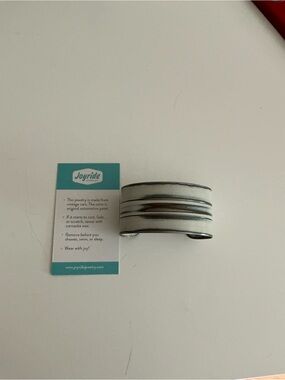 Joyride Jewelry Ford Fairlane White and Silver Striped Cuff Bracelet. NWT.